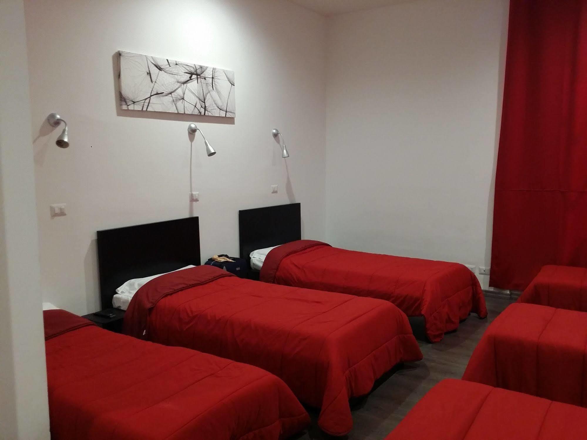 The Roma House Hotel ภายนอก รูปภาพ