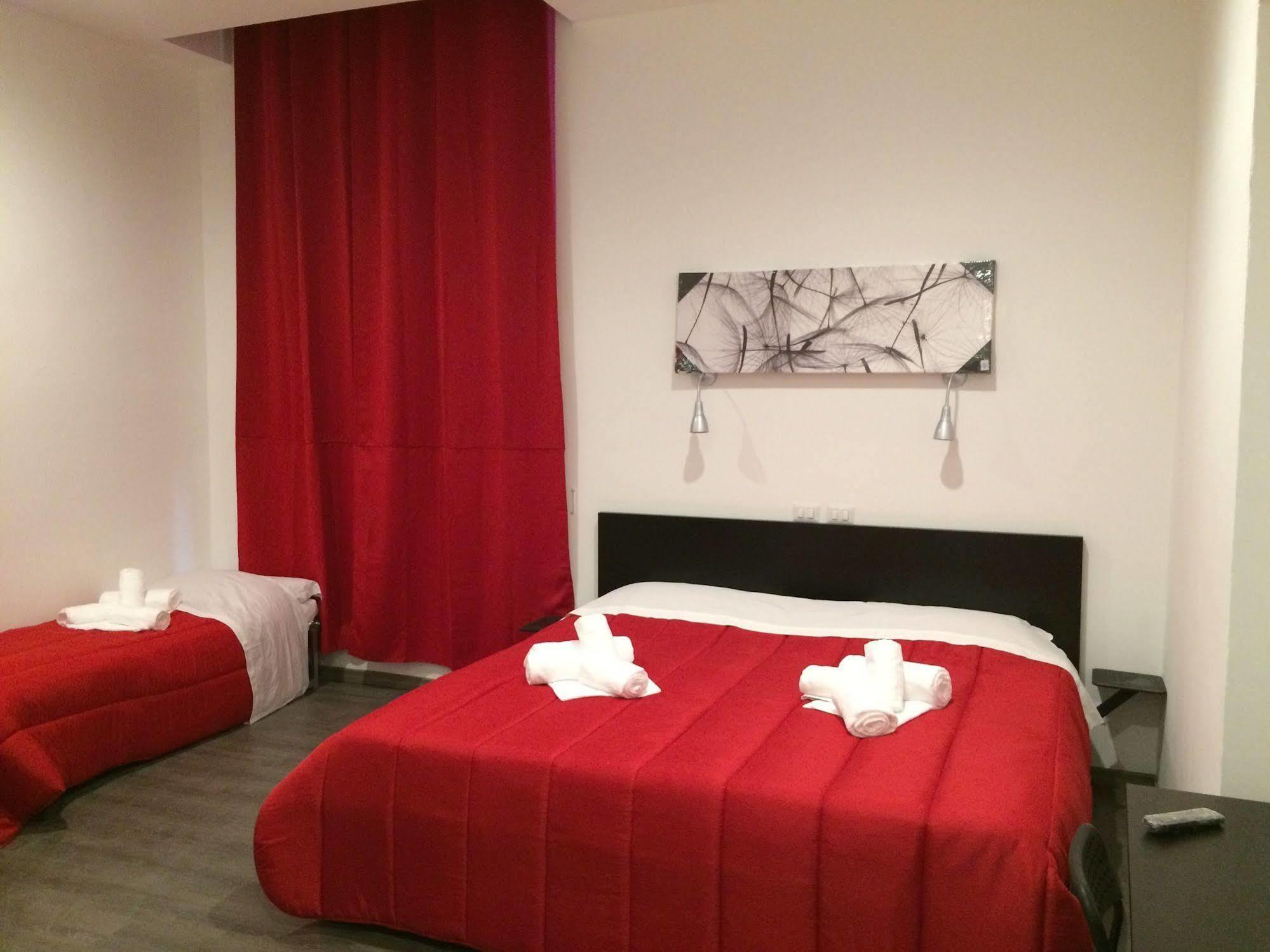 The Roma House Hotel ภายนอก รูปภาพ